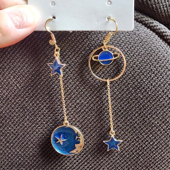 NWT Amazon Fashion Jewelry Blue/Gold Drop Dangle Earrings - Picture 2 of 10